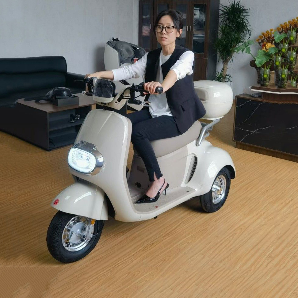 Xe-dien-3-banh-ZABO-M10-chinh-hang-01